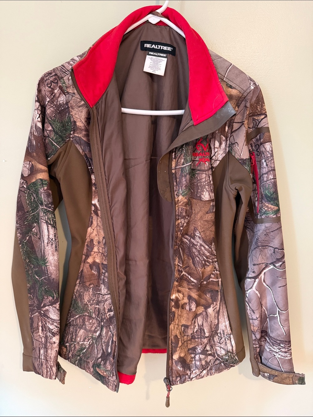 Realtree Women’s Brown Camo Utility Jacket with Red Trim